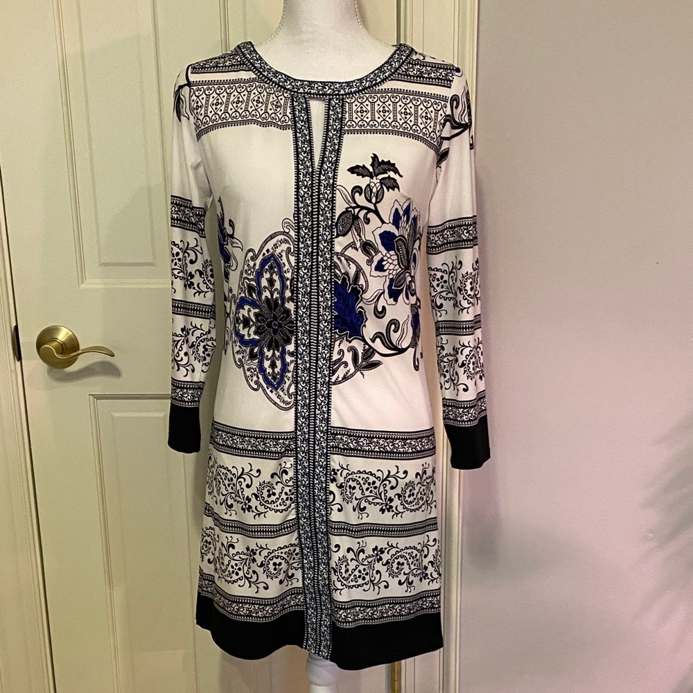 Elegant Black and White Patterned Dress